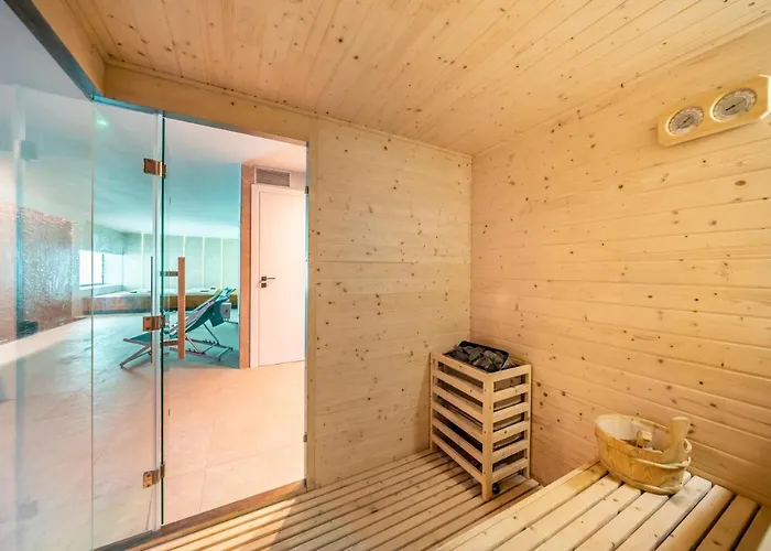 Vista Mare Piscina E Villa *