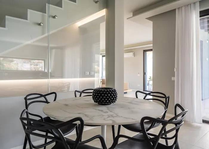 Villa Vista Mare Piscina E