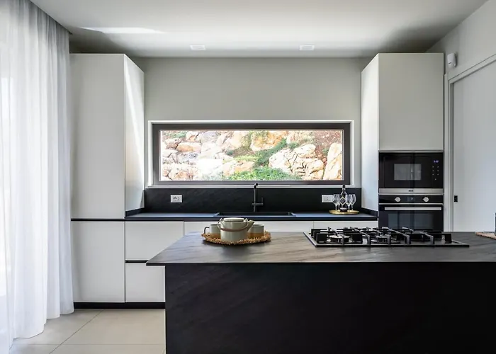 Vista Mare Piscina E Villa