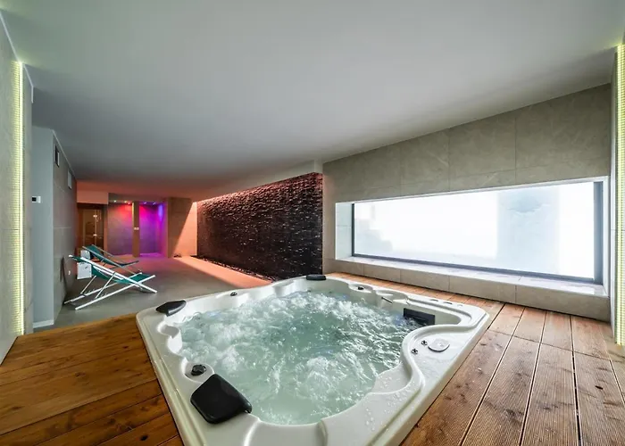 Villa Vista Mare Piscina E *